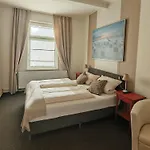 Hotel Schweizerhaus Lubeck