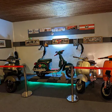 Hotel Schweizerhaus 2*