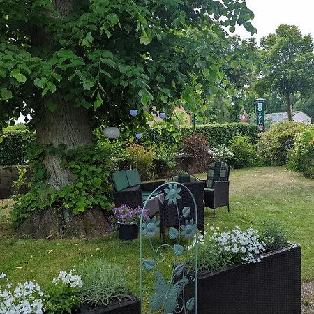 فندق Schweizerhaus 2*