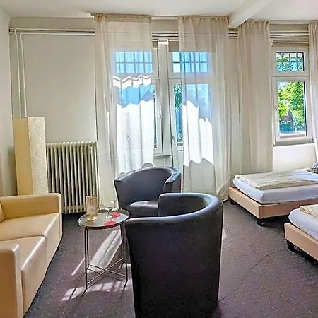 Schweizerhaus Hotel 2*