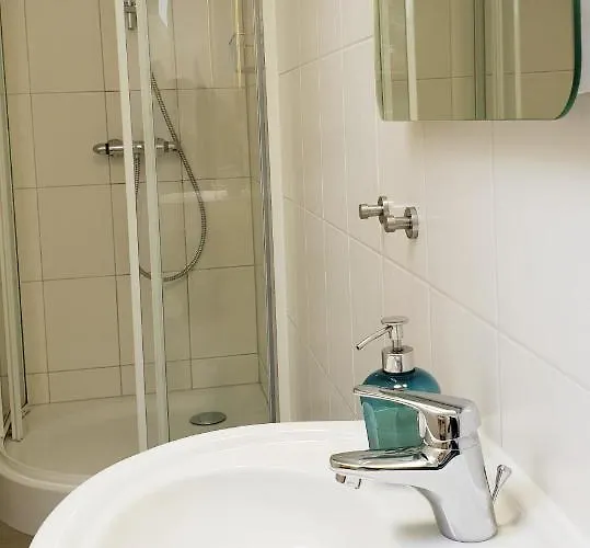 فندق Schweizerhaus لوبيك