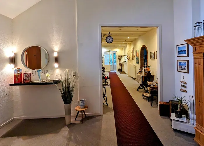 Schweizerhaus فندق لوبيك